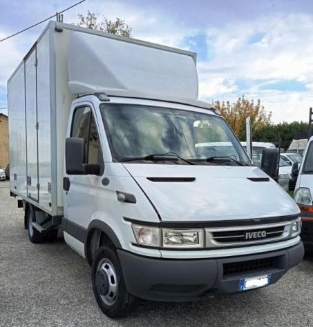 IVECO DAILY 35C10 - Foto 3