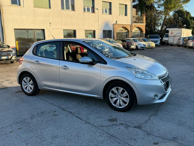 Peugeot 208 1.4 HDi 68 CV 5 porte Allure - Foto 7