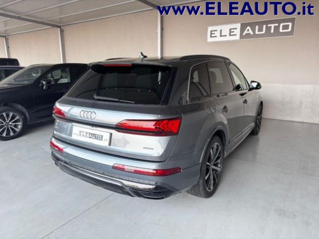 AUDI Q7 50 TDI 286cv quattro S Line Identity Black rif. 23158568 - Foto 6