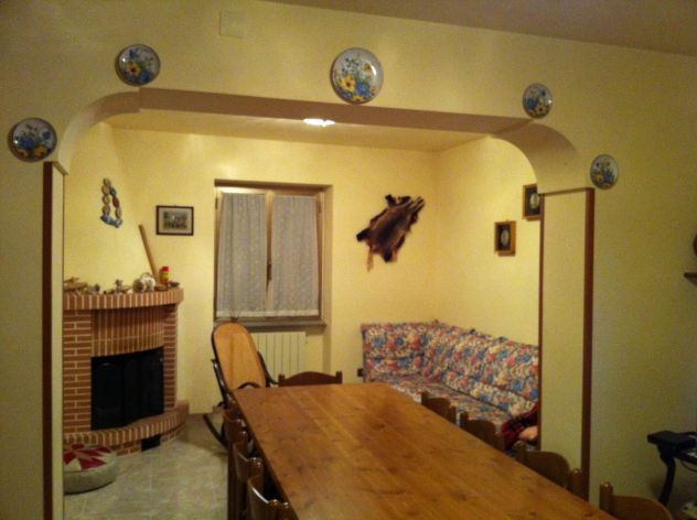 CASA INDIPENDENTE SU DUE PIANI VISTA GRAN SASSO D'ITALIA - Foto 4