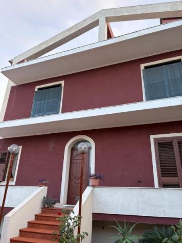 Appartamento in villa su 2 piani di mq 300 da rifinire - Foto 2