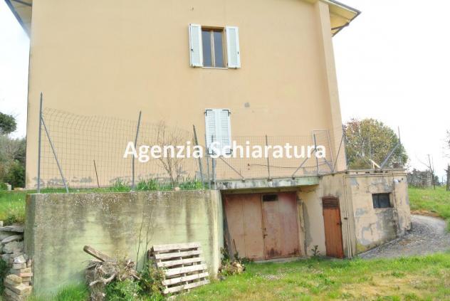 VICINANZE BORGO MASSANO VENDESI CASA SINGOLA CON DUE UNITA' IMMOBILIARI E UN'ETTARO DI TERRENO - Foto 4