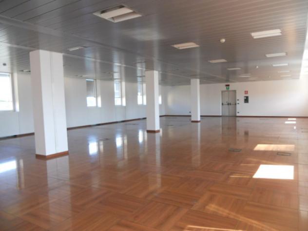 Immobile di 1568 m² con 1 locale in affitto a Lainate - Foto 12