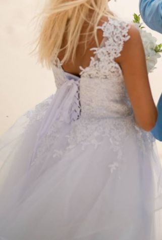 Bellissimo abito da sposa stile principessa