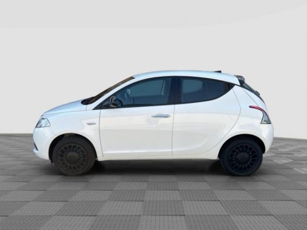 LANCIA Ypsilon Ypsilon 1.0 FireFly 5 porte S&S Hybrid Silver rif. 24023985 - Foto 2