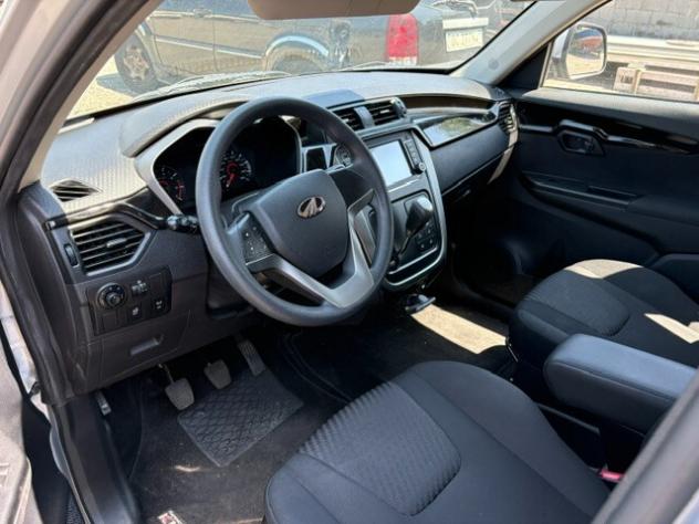 Mahindra KUV100 1.2 VVT K8 - Foto 4