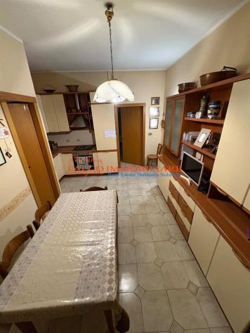 MILANO, VIA IMBONATI - QUADRILOCALE 100 MQ + 30 MQ SOTTOTETTO - Foto 3