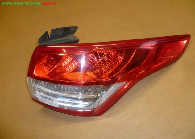 FANALE POST. PARTE EST. D. FORD KUGA (CBS) Parti elettriche Fanaleria Fanali Fanale post. sx. FORD - KUGA - 01-03-2013 - 01-08-2016