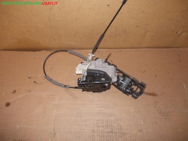 SERRATURA PORTA ANT.D. 7 FILI VOLKSWAGEN PASSAT (3C) Carrozzeria Lamierati esterni Porte Serratura porta a AUDI - Q7 - 01-10-2005 - 01-06-2009, SK