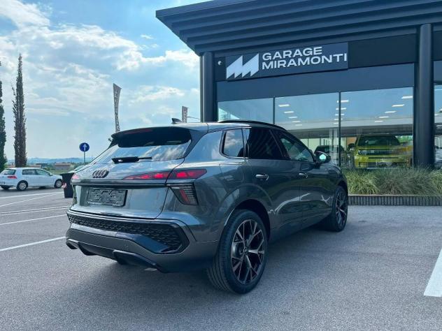 Audi Q3 2.0 tdi S line edition 150cv s-tronic - Foto 3