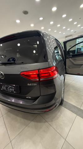 Volkswagen Touran 2.0 TDI 150 CV SCR DSG Executive BlueMotion Tech. - Foto 9