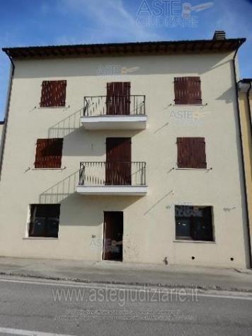 IMMOBILI-IMMOBILE RESIDENZIALE-Piazza Cesare Battisti 106 - Foto 4
