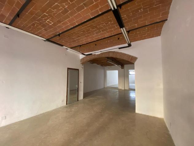 Locale comm.le/Fondo in affitto a Cascina 155 mq Rif: 1375187