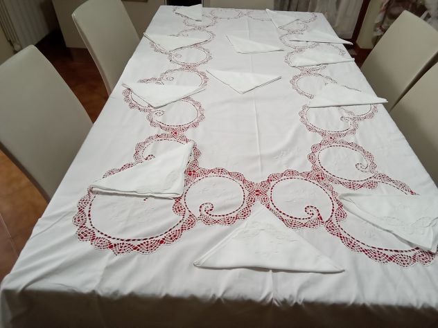 Tovaglia di cotone bianco