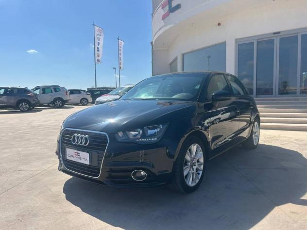 Audi A1 1.6 tdi Attraction 90cv - Foto 4