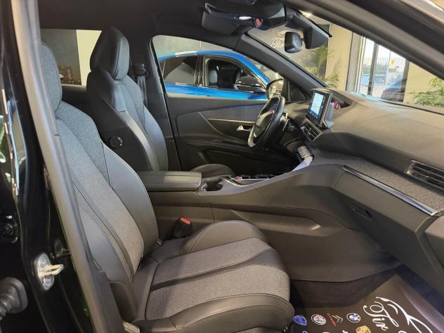 PEUGEOT 3008 ALLURE 1.5 EAT8 130CV PELLE NAVI CAM ANNO 2023 - Foto 9