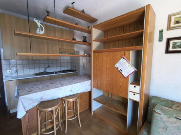 Monolocale con solaio e due bagni. - Foto 10