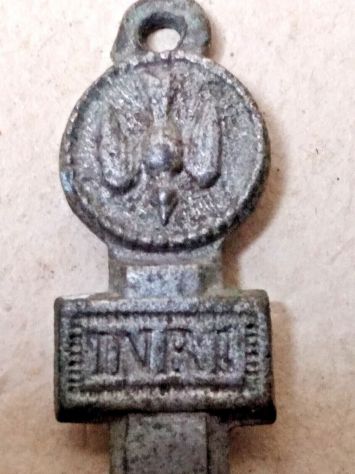 ANTICO CROCIFISSO SOUVENIR DELLE MISSIONI IN METALLO DI FUSIONE EPOCA 800 - Foto 2