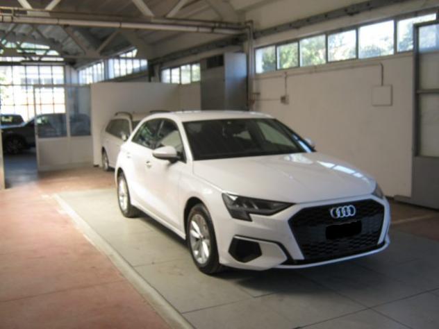 AUDI A3 SPB 30 g-tron S tronic Business rif. 24092332