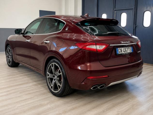 Maserati Levante V6 Diesel 275 CV AWD Gransport - Foto 3