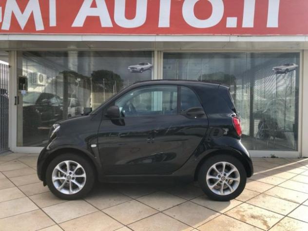 SMART ForTwo 1.0 71CV TWINAMIC PASSION CERCHI 15" rif. 21779250 - Foto 2