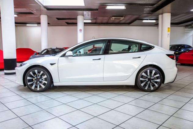 TESLA Model 3 LONG RANGE|DUAL MOTOR|AUTOPILOT|360°VIEW rif. 23940959 - Foto 4