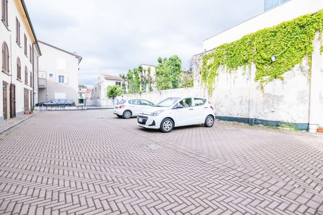 GRAZIOSO TERRATETTO CON CANTINA E POSTO AUTO - Foto 10