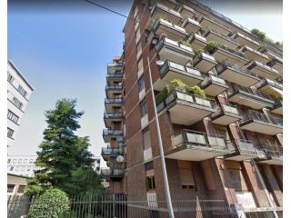 Stanza in appartamento in affitto a Milano