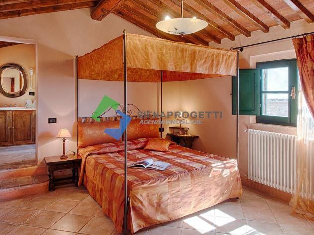Splendido casolare in pietra con piscina, a Casole d’Elsa, Toscana, Siena. - Foto 8