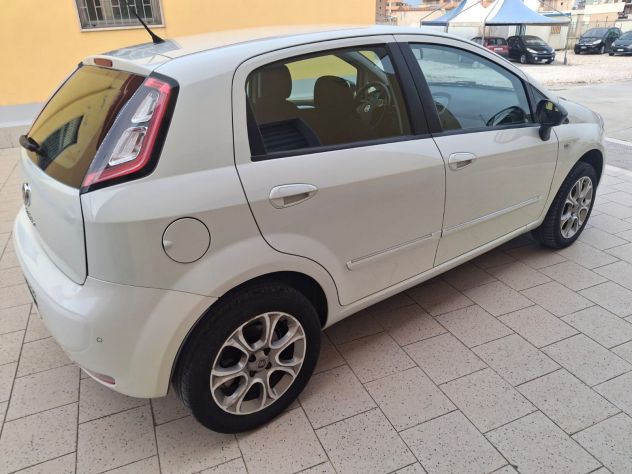 Fiat Punto Evo 1.4 Dynamic Natural Power - Foto 5