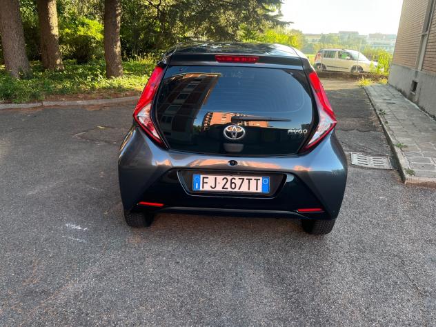 Toyota Aygo 1.0 VVT-i 69 CV 5 porte x-play TSS - Foto 7