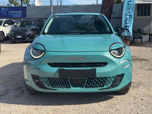 FIAT 600 Hybrid 1.2cc 110cv AUTOMATICA CAMERA POST. NAVIG. rif. 24204525 - Foto 2