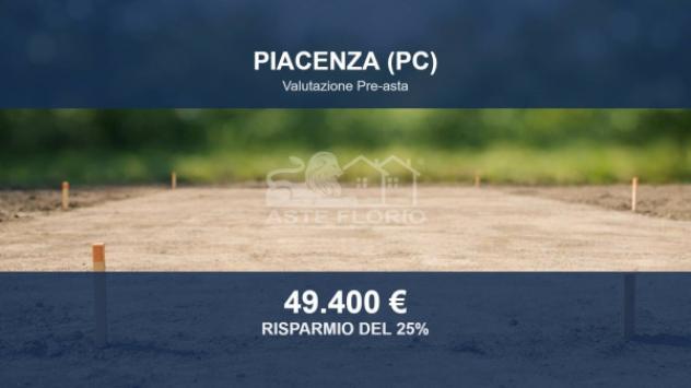 Immobile in asta di 691 m² in vendita a Piacenza