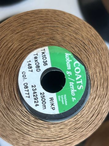 X59 COATS 080 filo cucito a macchina poliestere Nocciola – N.9 CONI - Foto 6