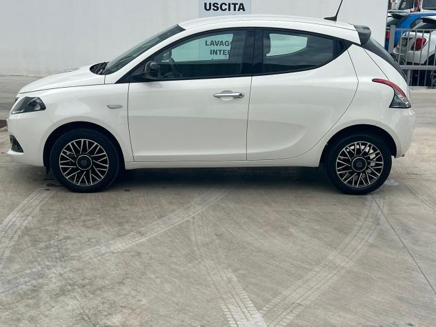 Lancia Ypsilon Ypsilon 1.0 FireFly 5 porte S&S Hybrid Platino - Foto 5