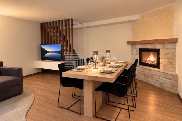 Appartamento ristrutturato con ingresso indipendente, giardino e tavernetta versatile - Foto 9