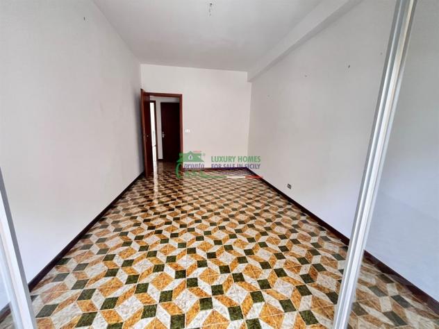 Rif: 2735 - Elegante appartamento di ampia metratura nel cuore di Comiso - Foto 4