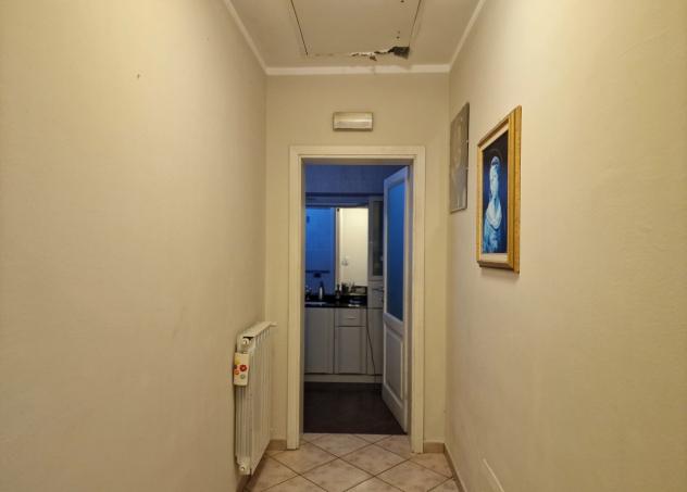 RONCHI, località Poveromo, porzione di bifamiliare in contesto residenziale tranquillo e vicino al mare. L'immobile si distingue per giardino su tre l - Foto 18