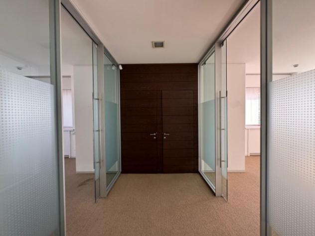 Immobile di 446 m² con più di 5 locali in affitto a Milano - Foto 4