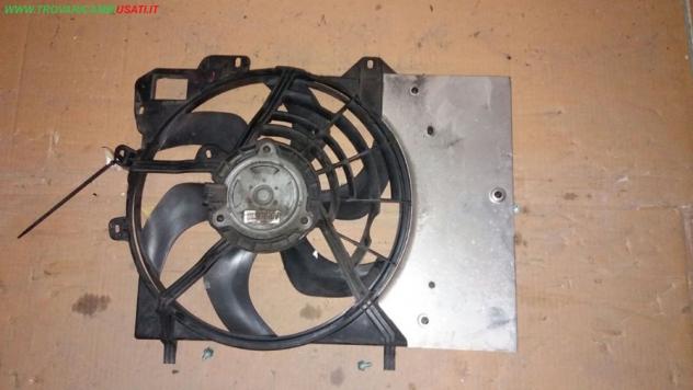 ELETTROVENTOLA CON SUPPORTO 1.4.HDI CON CLIMA 6 PALE CITROEN C2 (A6)  Raffreddamento  Termico  Raffredamento  Elettroventola CITROEN - C2 - 01-11-2008
