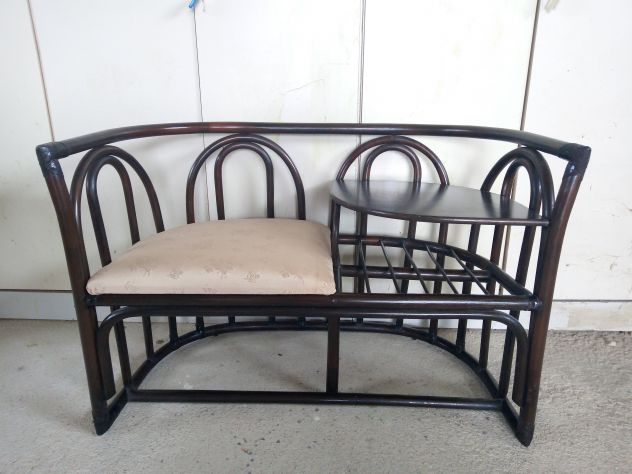 Divanetto in bambù Rattan con tavolino incorporato e cuscino