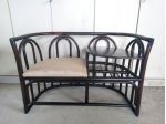 Divanetto in  bambù Rattan con tavolino incorporato e cuscino