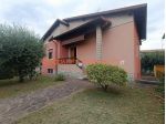 VILLETTA INDIPENDENTE CON GIARDINO, BOX TRIPLO E RISTRUTTURAZIONI RECENTI