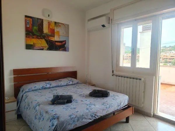 SANTA MARINELLA GRAZIOSO TRILOCALE ARREDATO - Foto 6