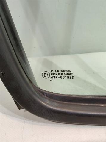 VETRO FISSO POSTERIORE DX SUZUKI Swift 4° Serie 8455162J00000 84665-62J00 M13A (0410) - Foto 2