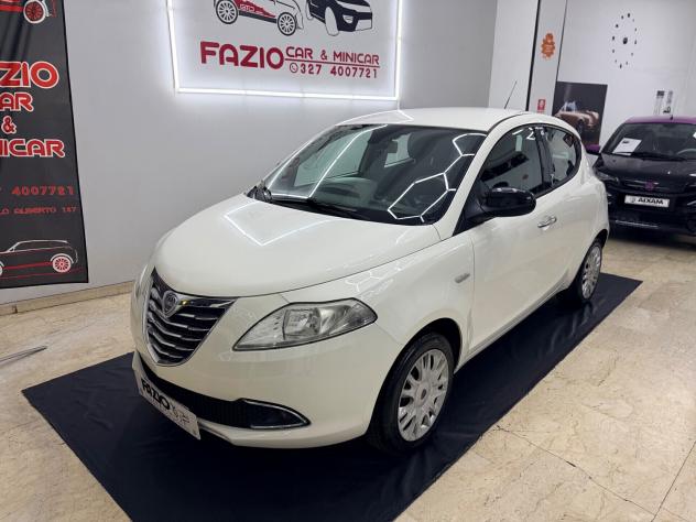 Lancia Ypsilon 1.3 MJT 95Cv - Foto 2