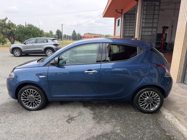 Lancia Ypsilon 1.0 Hybrid Gold - Foto 2