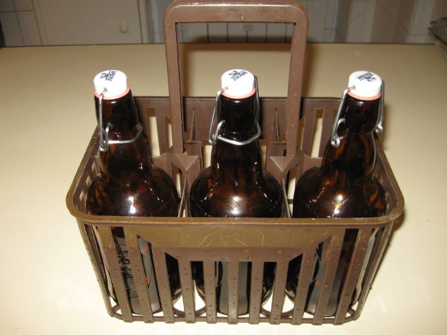 cestello portabottiglie con 3 bottiglie
