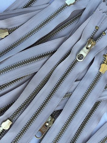 X81 Cerniere Lampo Zip metallo YKK da cm 20 col. Avorio – Pz. 20 - Foto 7
