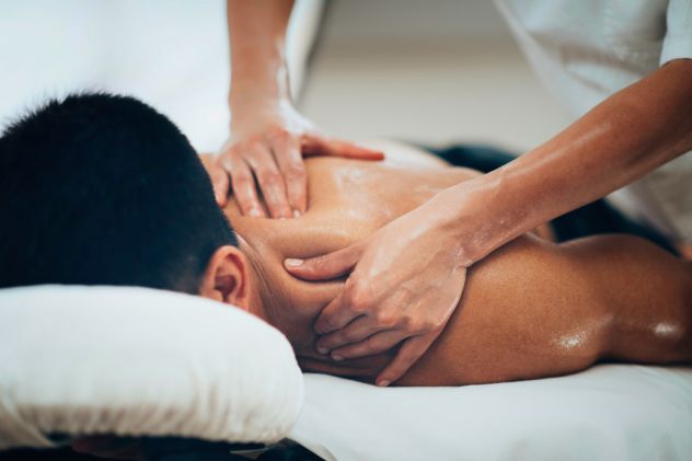 TEL3921026017NUOVE RAGAZZE DOLCISSIME E SIMPATICHE!!!FA MASSAGGI VERO RILASSANTI